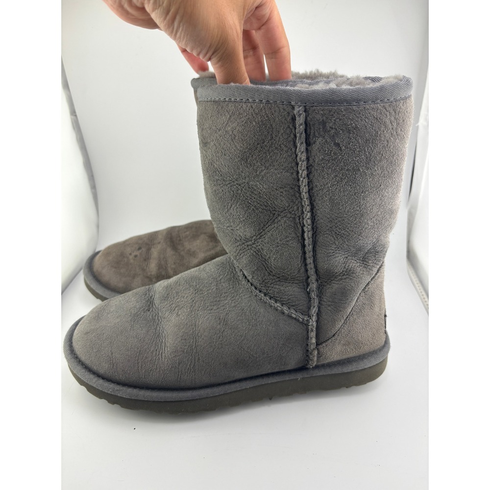 UGG Australia Classic Short Grey Suede Sheepskin Boots 5825 Women Size 6
